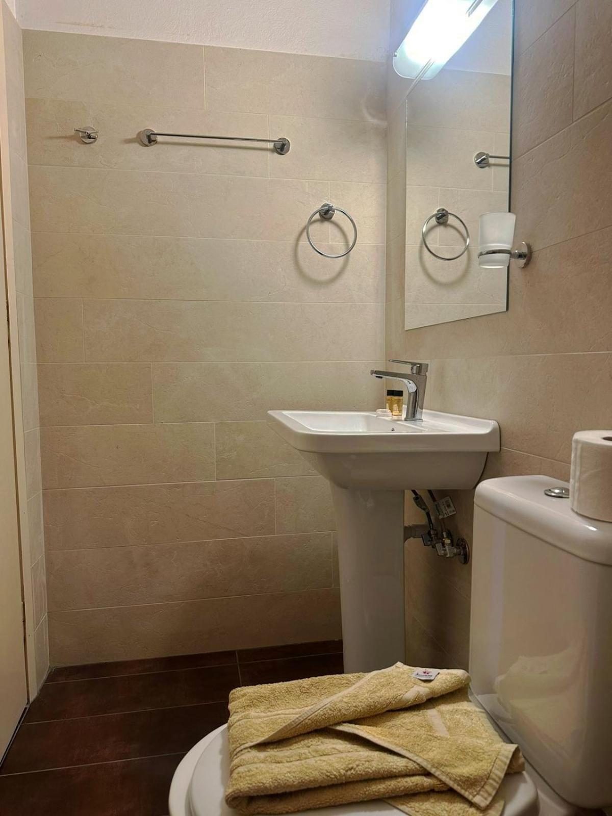 Vassilikon Hotel Лоутраки Номер фото